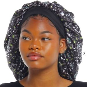 Beetlejuice Satin Bonnet Large Size
